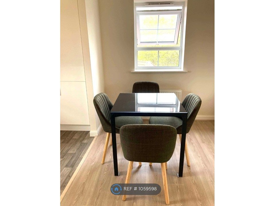 Property photo 3 of 7 Dinning