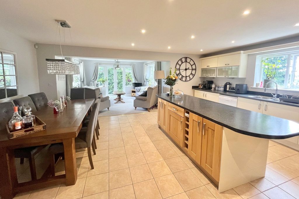 Property photo 3 of 20 Picture No. 41