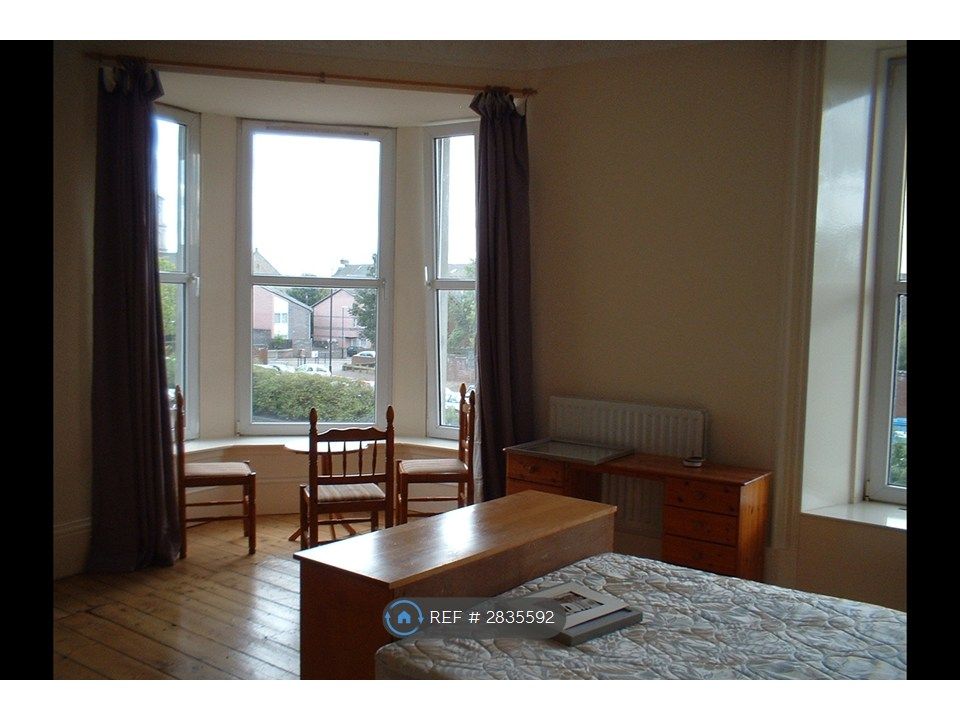 Property photo 3 of 10 Bedroom