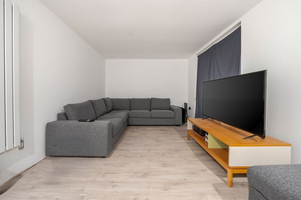 Property photo 2 of 11 The Dell Living Room