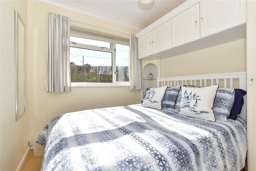 Property photo 1 of 12 Bedroom 1