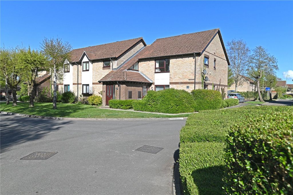 Property photo 1 of 17 Picture No. 27