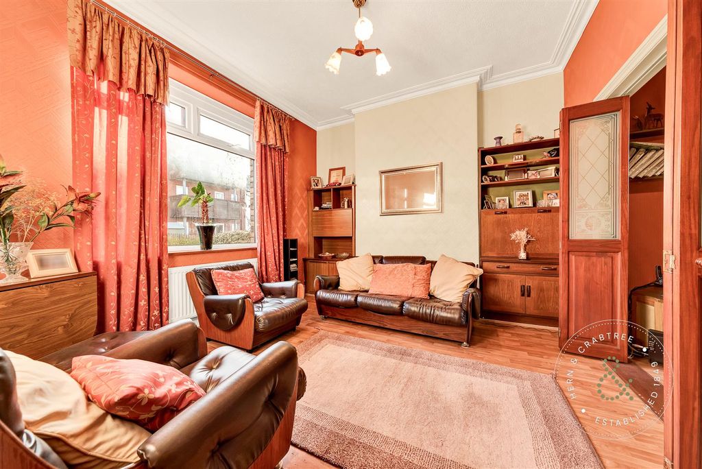 Property photo 2 of 26 Conybeare-Road-13.Jpg