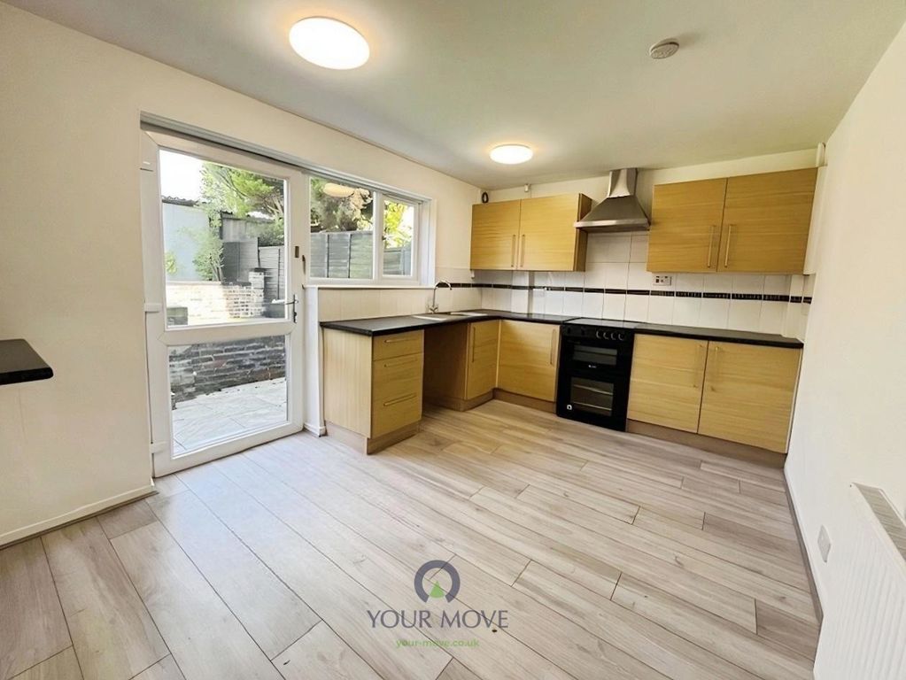 Property photo 2 of 15 Kitchen