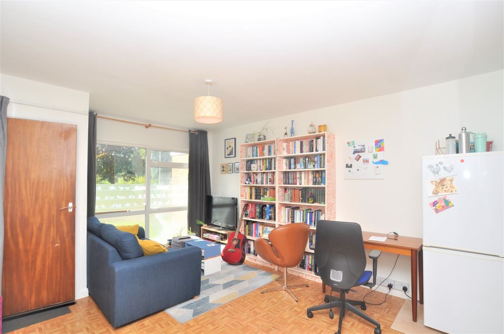 Property photo 2 of 7