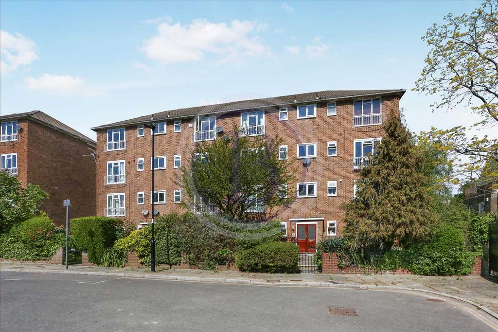 Property photo 2 of 12