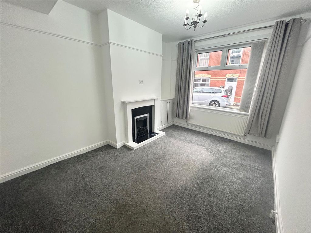 Property photo 2 of 20 13.Jpg