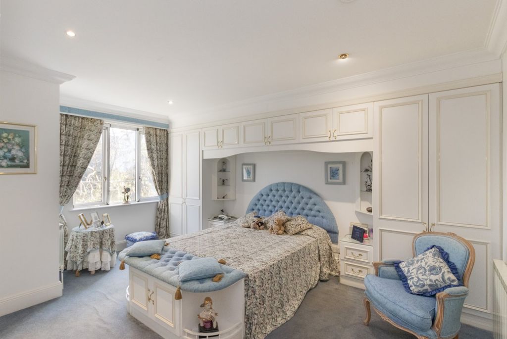 Additional image 13 of 4 bed detached house for saleClifton, St. Peter Port, Guernsey GY1