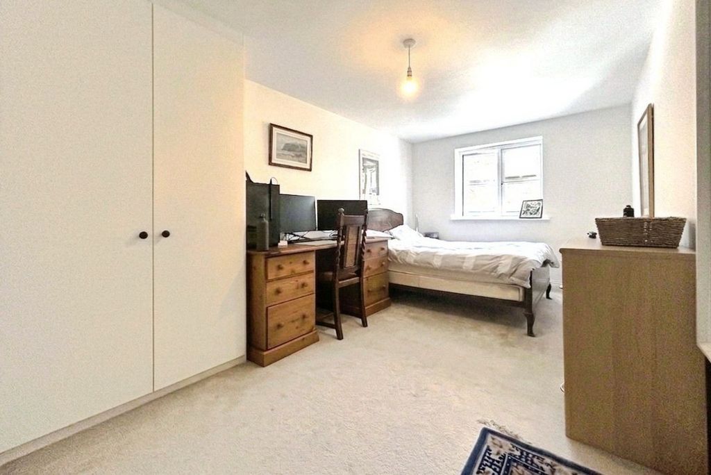 Property photo 3 of 10 Pbox-Img.Jpg