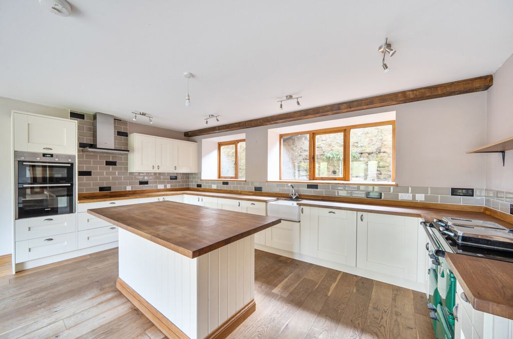 Property photo 3 of 24 1370632-5-68Ff9cc...