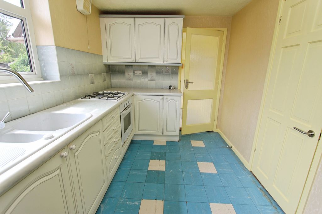 Property photo 2 of 15
