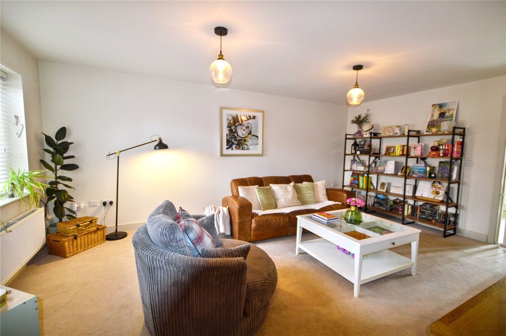 Property photo 3 of 14 Picture No. 13