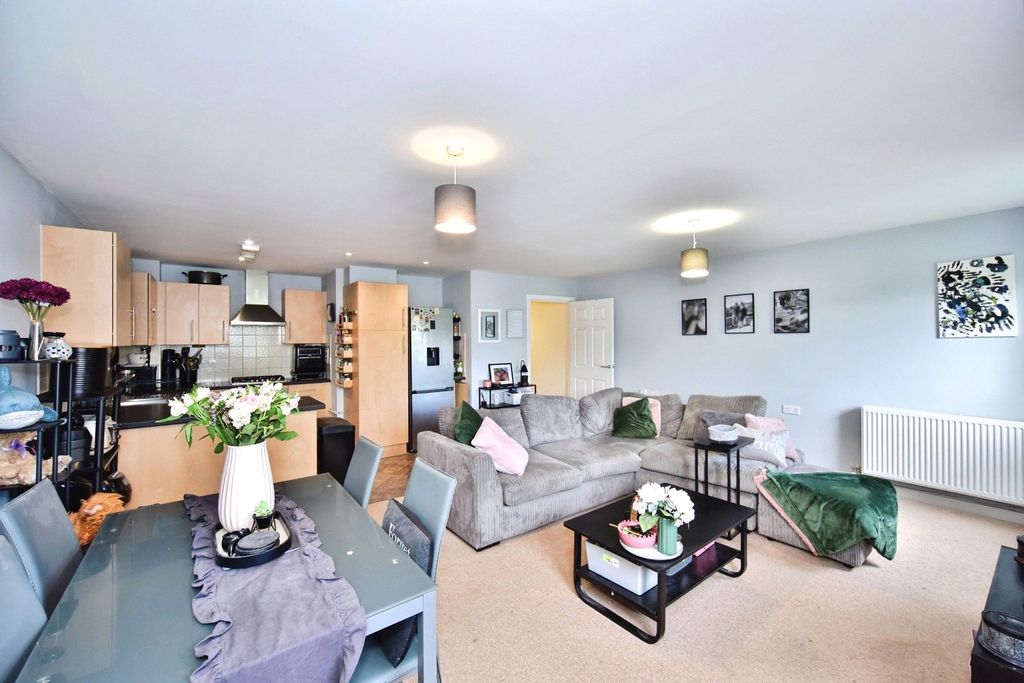 Property photo 2 of 14 Pbox-Img.Jpg