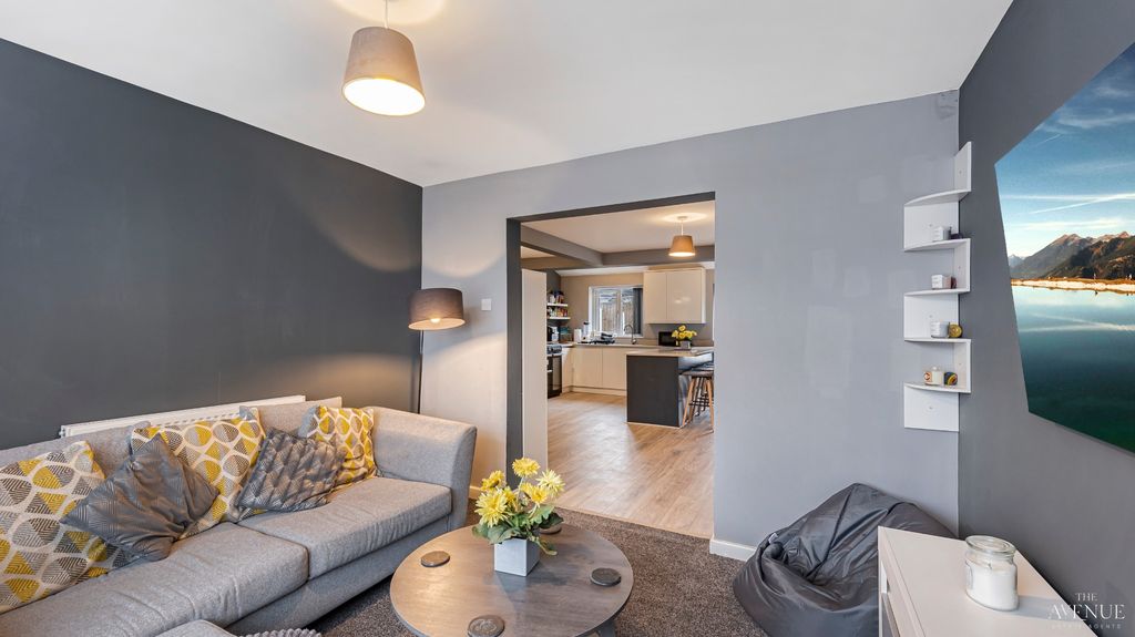 Property photo 3 of 26 4802156