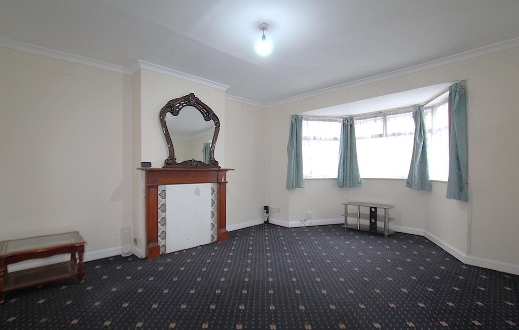 Property photo 3 of 12 Living Room