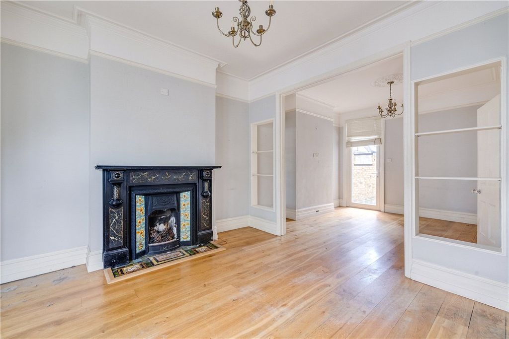 Property photo 2 of 10 Picture No. 05