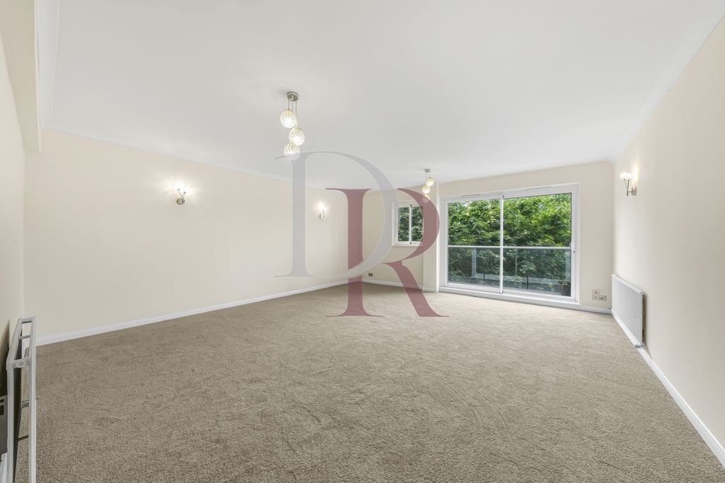 Property photo 1 of 18 Photo 8