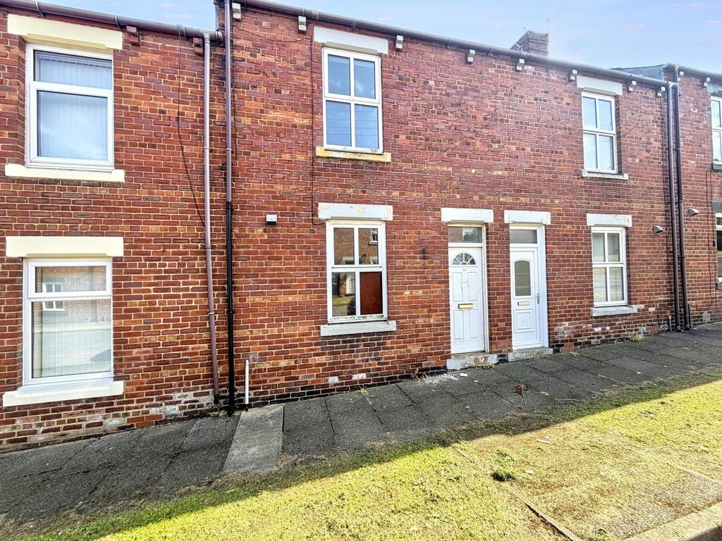 Property photo 1 of 11