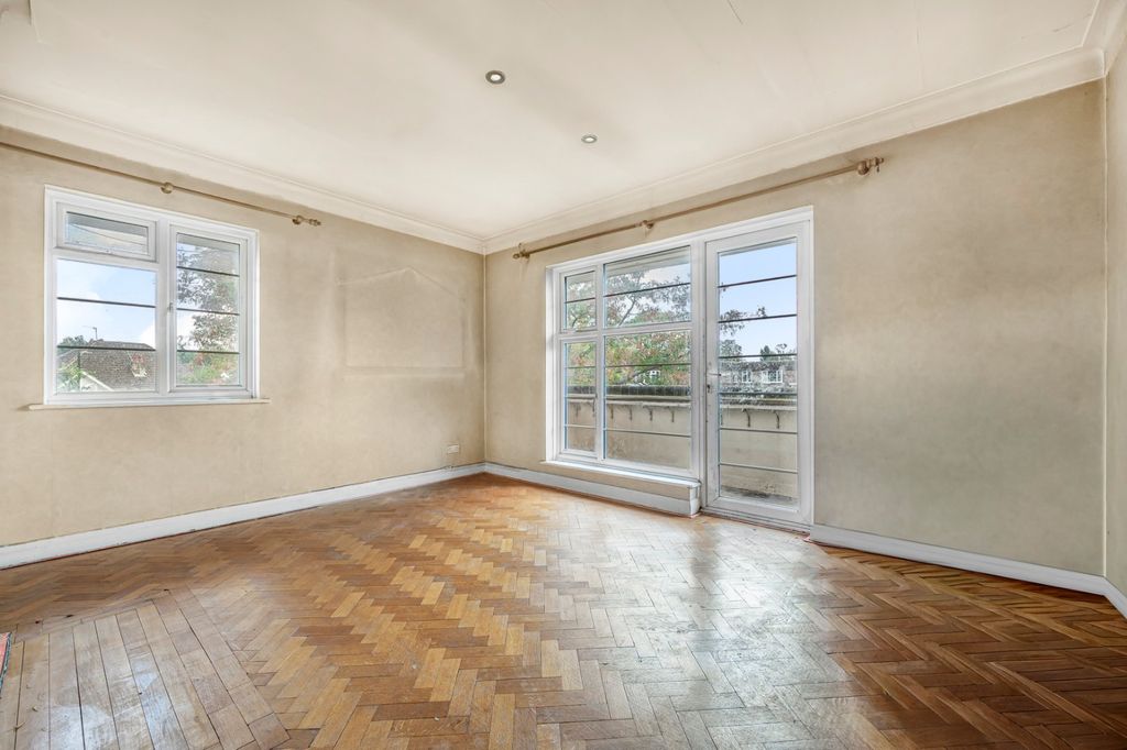Property photo 2 of 22
