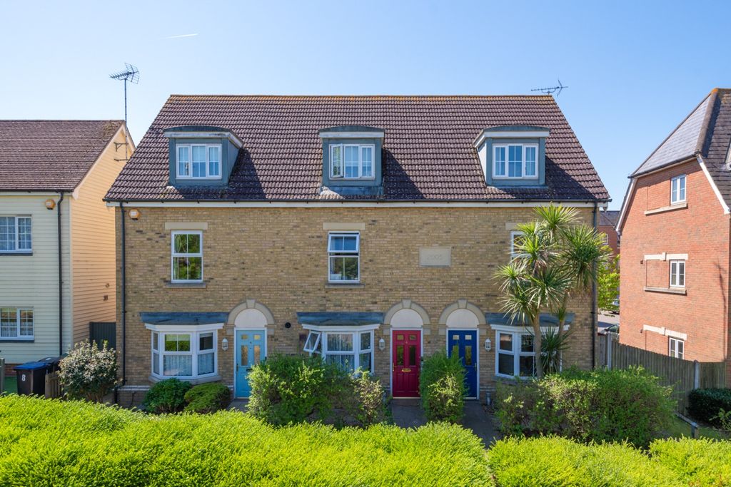 Property photo 1 of 10 4174321