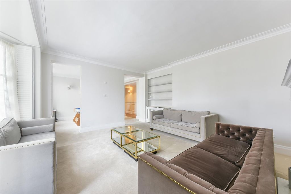 Property photo 2 of 15 Malvern Court, 7- (16).Jpg