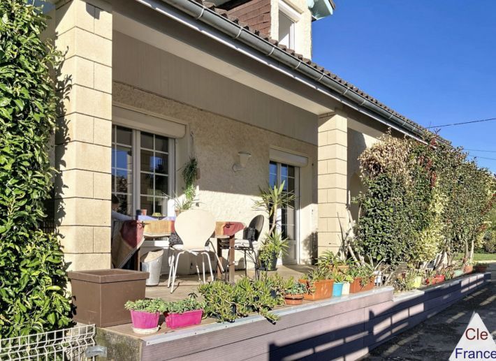 Property photo 3 of 13