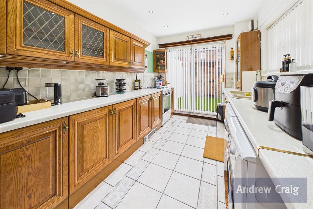 Property photo 1 of 12 (Main)