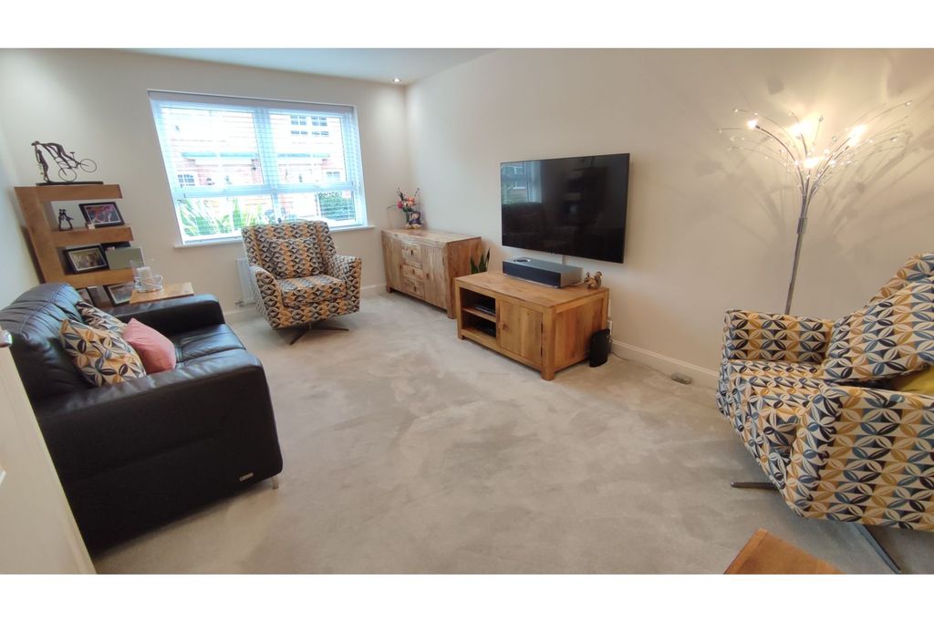 Property photo 3 of 23 Living Room