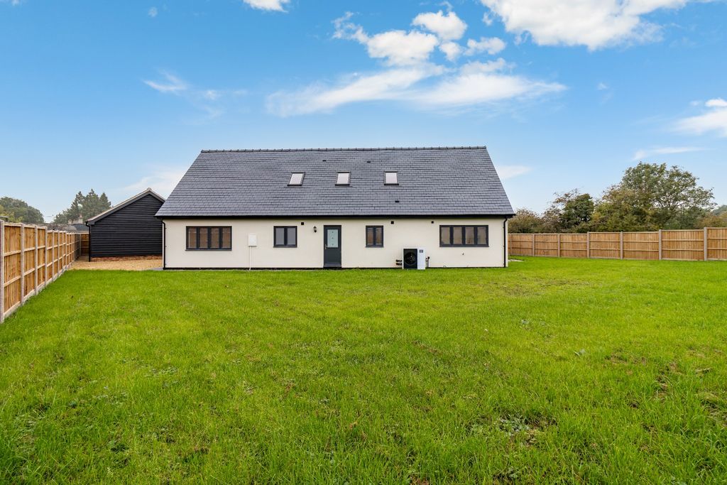 Property photo 2 of 30 4561594