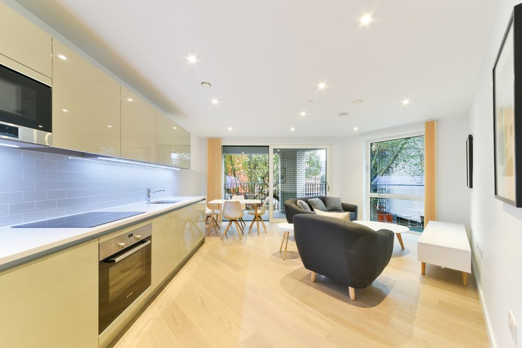 Property photo 1 of 7 Kitchen