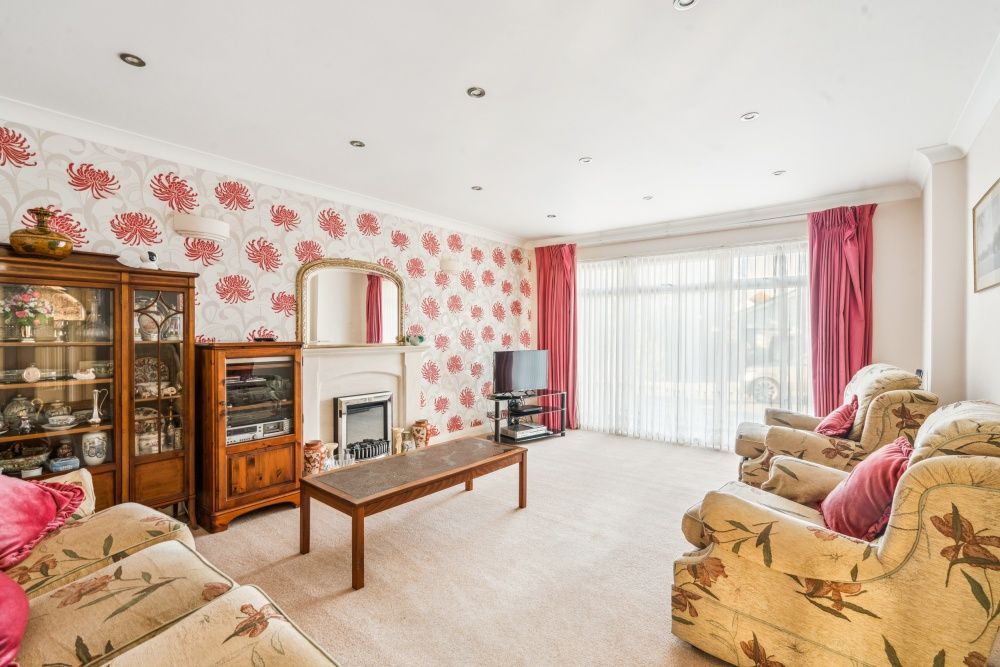 Property photo 2 of 7