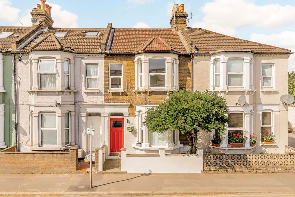 Property photo 1 of 6