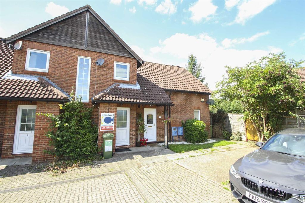 Property photo 1 of 8