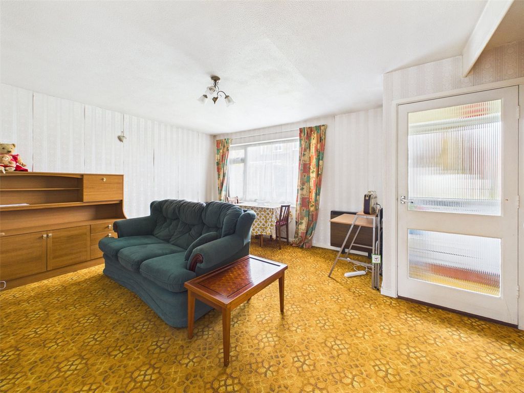 Property photo 3 of 20 Picture No. 01