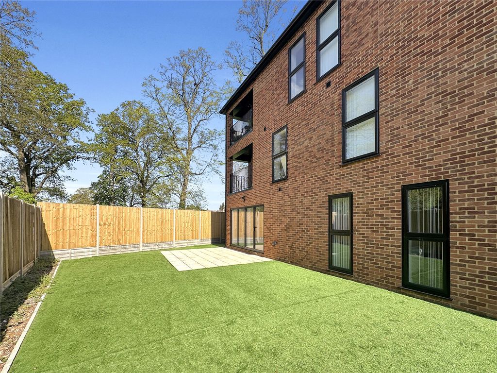 Property photo 1 of 13 Picture No. 15