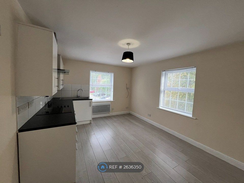 Property photo 2 of 14 Open Plan Lounge And Kitchen