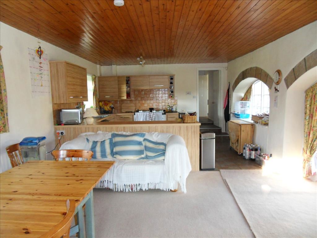 Property photo 2 of 23