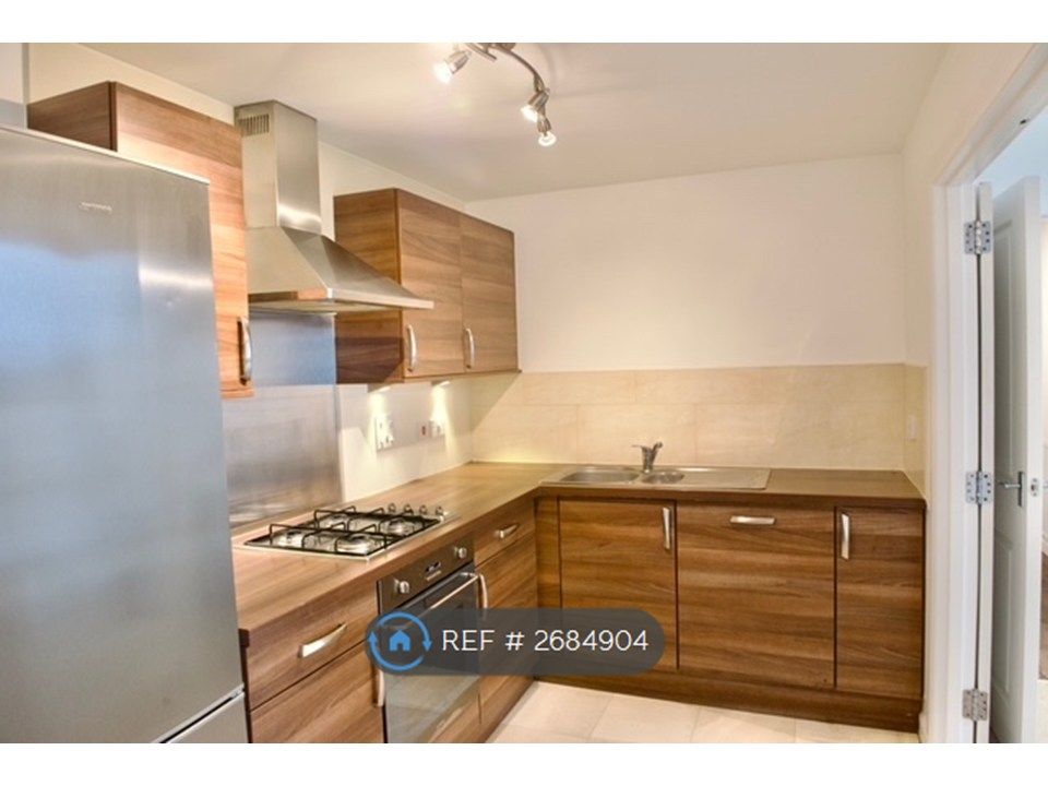 Property photo 2 of 8 Kitchen