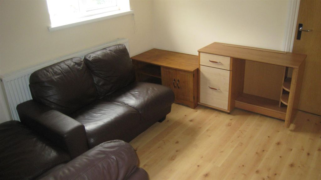 Property photo 1 of 14 Lounge.Jpg