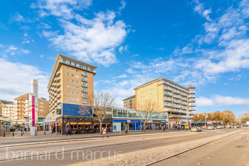 Property photo 2 of 8