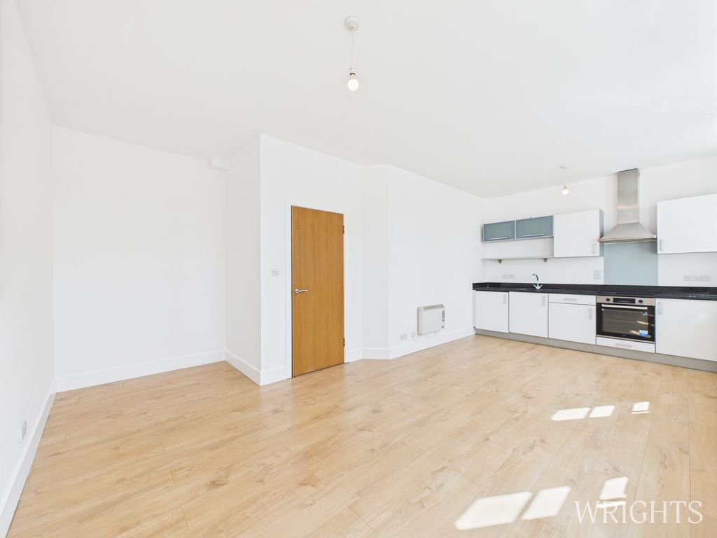Property photo 3 of 5 Cam02796G0-Pr0475-Still003