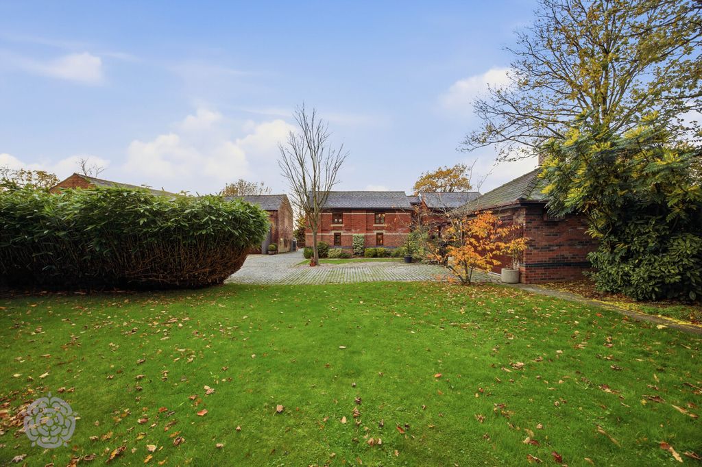 Property photo 3 of 30 Picture No. 03