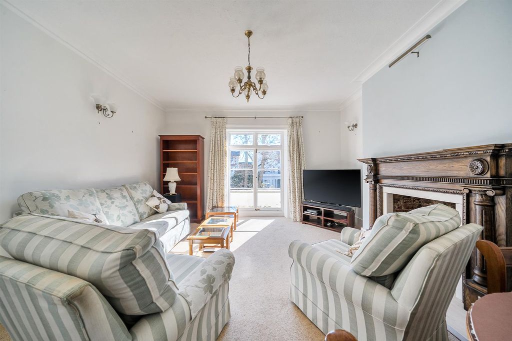 Property photo 2 of 14 1438947-13-69Ceac9F64E6B.Jpg