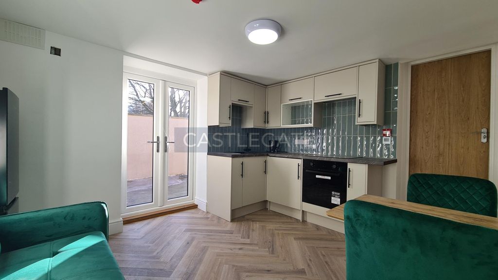 Property photo 1 of 12 20251202_110522