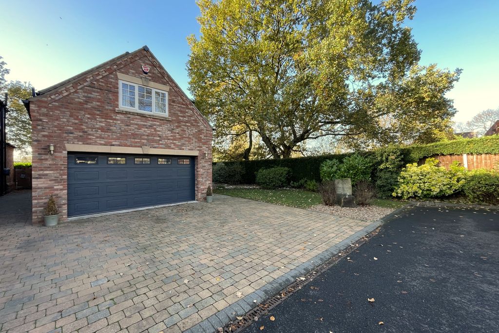 Additional image 45 of 4 bed detached house for saleBawtry Road, Bessacarr, Doncaster DN4
