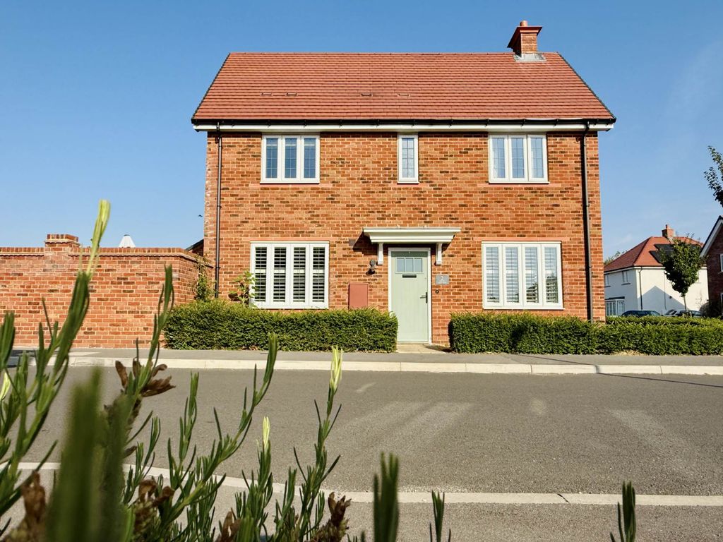 Property photo 1 of 27