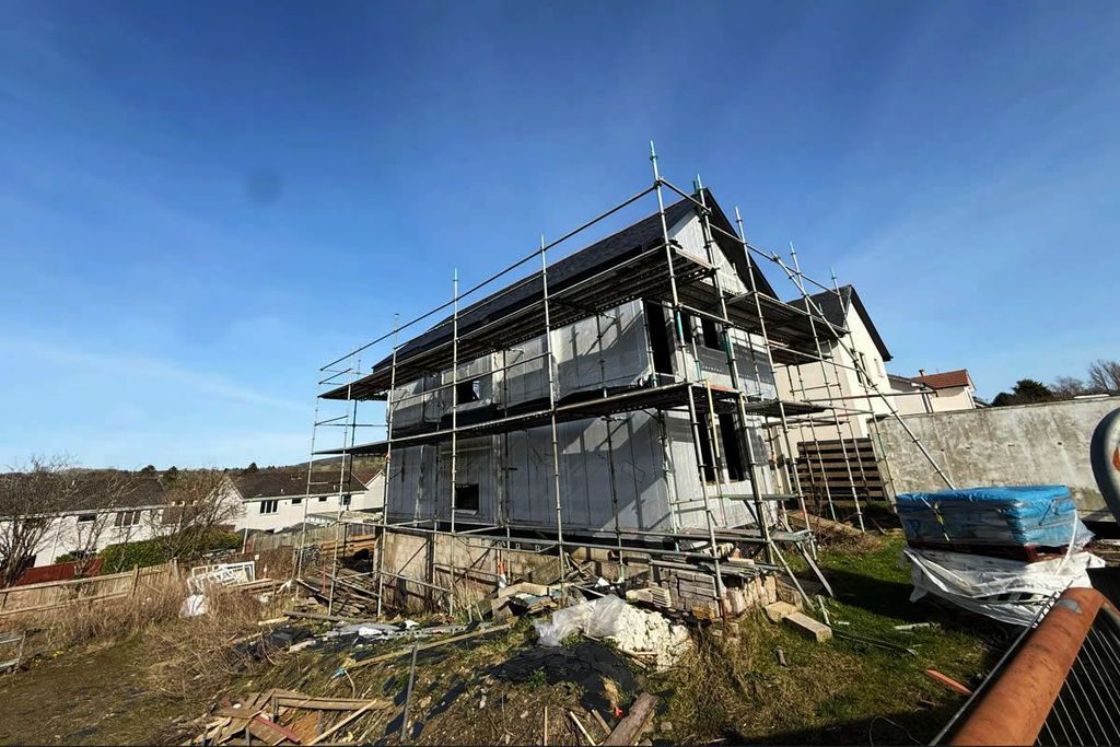 Property photo 2 of 9