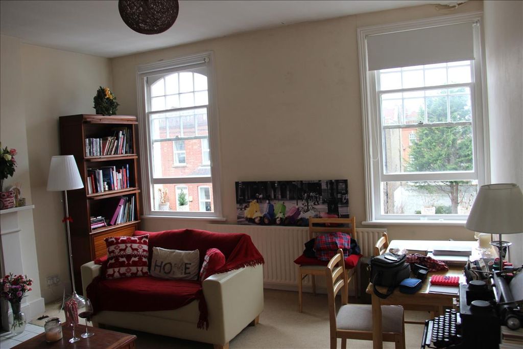 Property photo 1 of 6