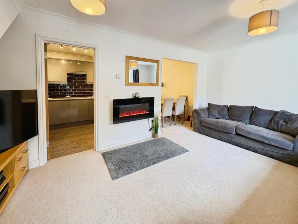 Property photo 3 of 21 4855152