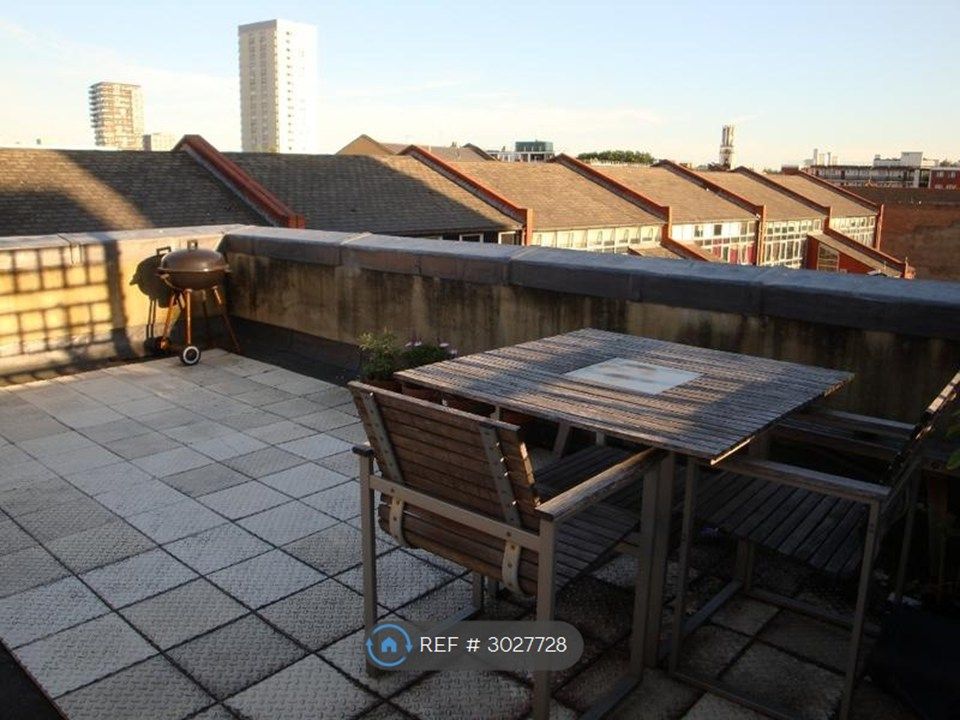 Property photo 2 of 6 Roof Terrace